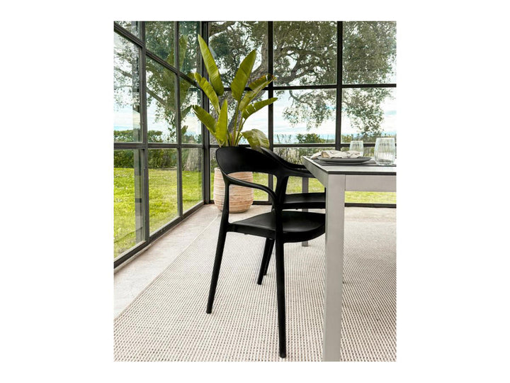 Stol i plast med armlæn | Duna | Balliu