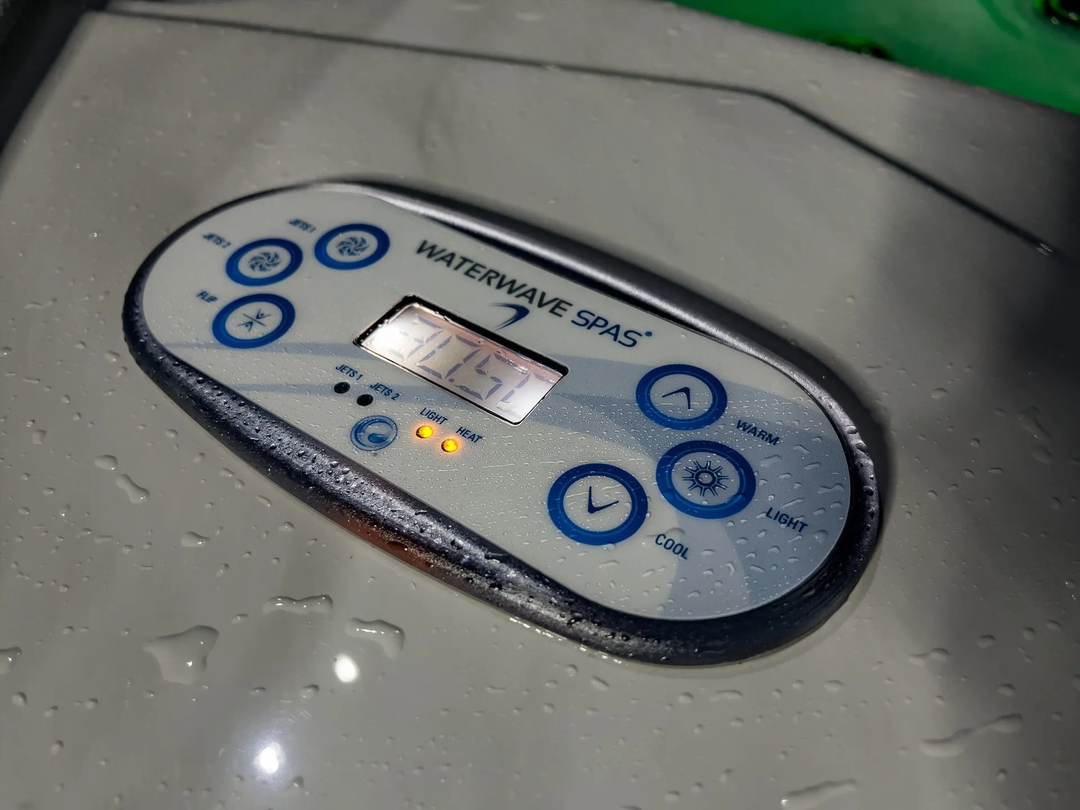 WaterWave Tampa Gold