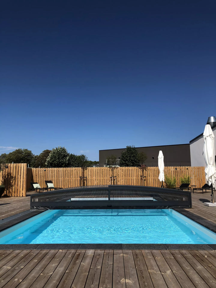 Leia pooloverdækning