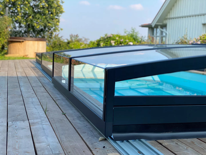 Leia pooloverdækning