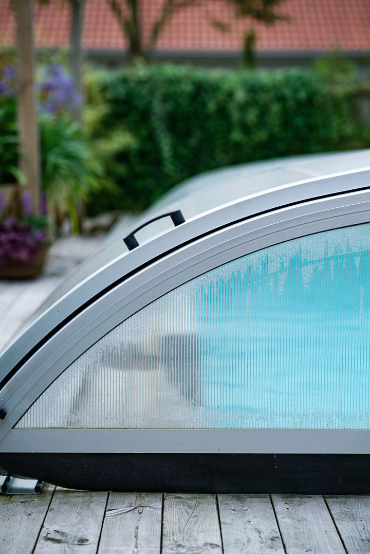 Nova pooloverdækning